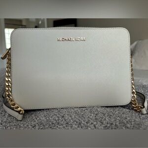 Michael Kors | Jet Set East West Large Saffiano Leather Crossbody Bag